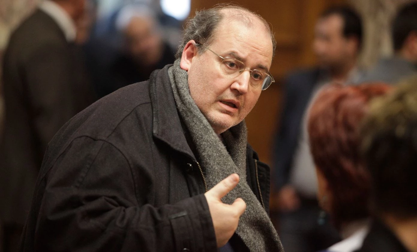 Εθνομηδενισμός Φίλη: Άκουσε για τη Μακεδόνια και δείτε τι είπε (βίντεο)